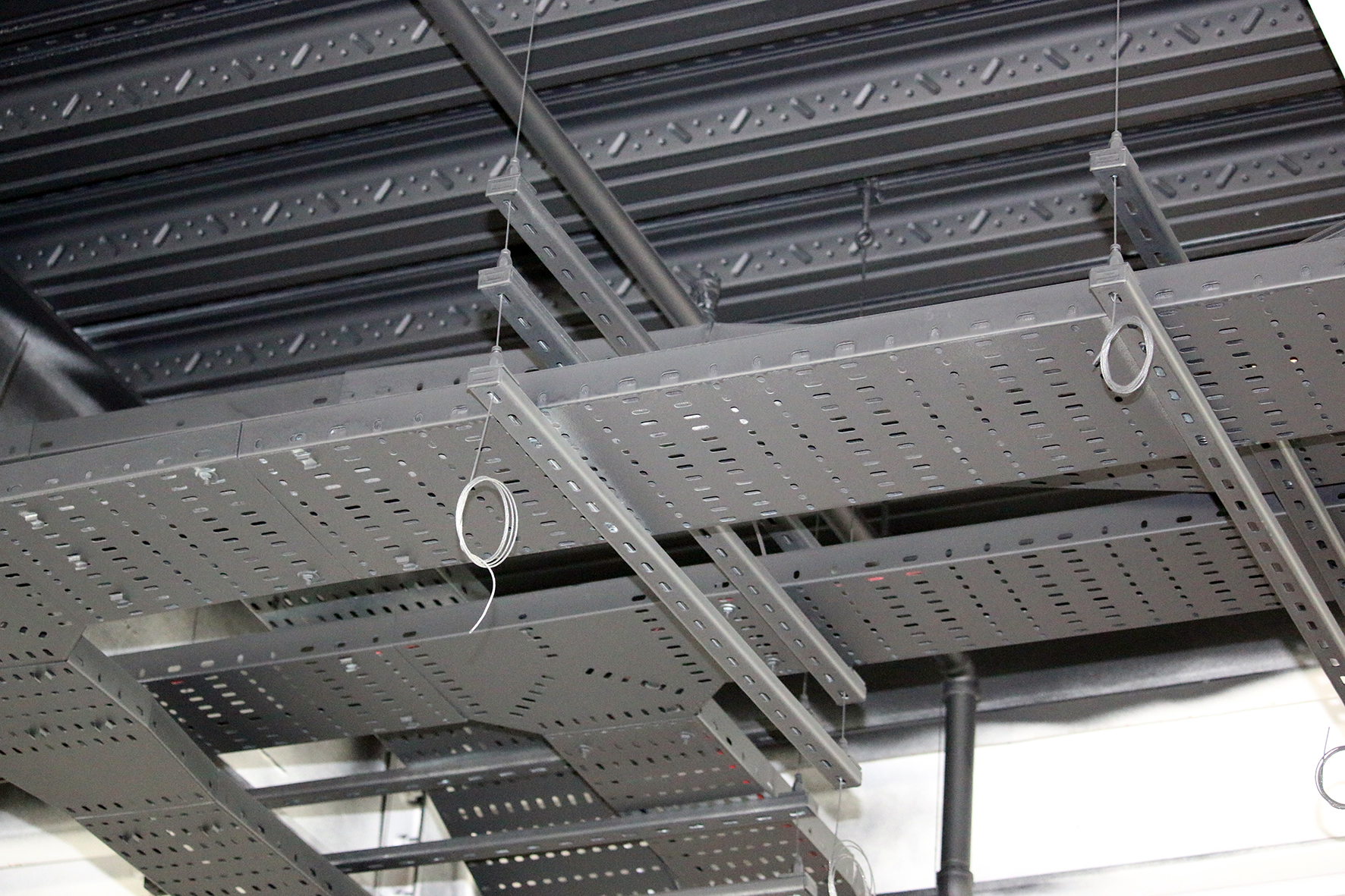 Image of cable tray with sustainable cable suspension